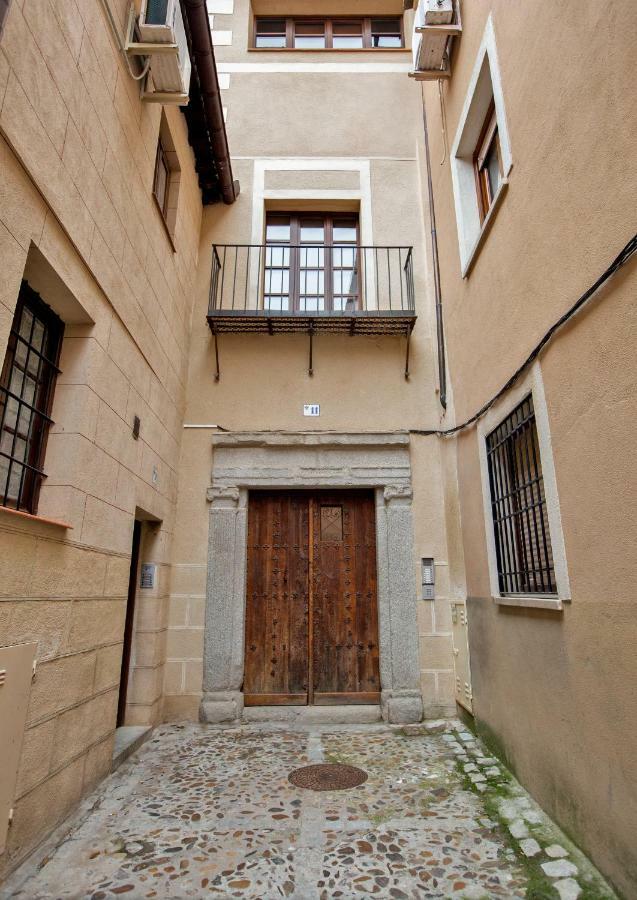 Duplex En La Juderia De Toledo Lägenhet Exteriör bild